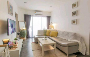 Grand​ Diamond Suite Condominium